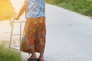 Routine Medical Exams May Help to Prevent Falling